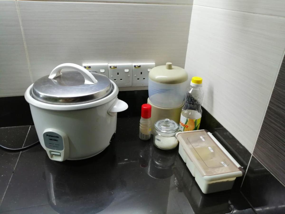 Kelly Homestay Sibu Buitenkant foto