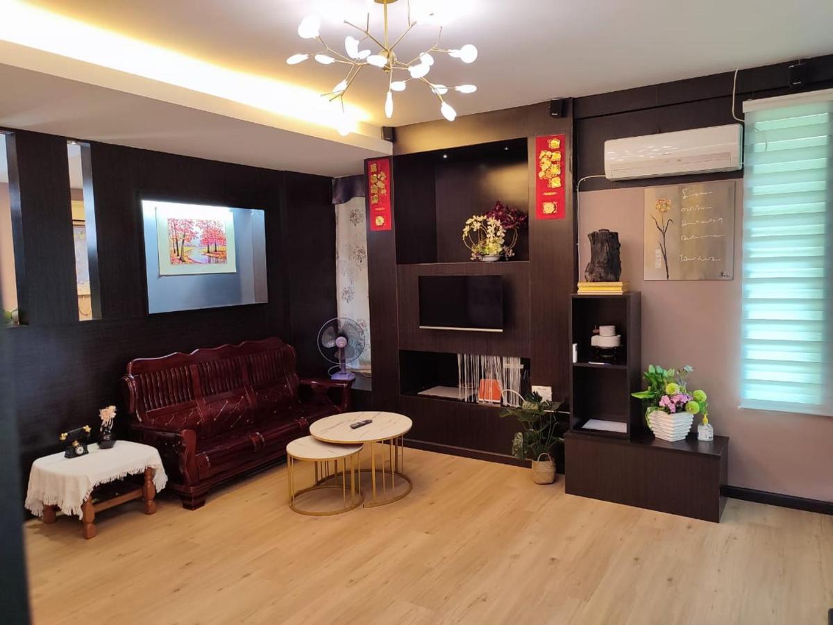 Kelly Homestay Sibu Buitenkant foto